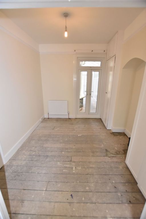 Property photo 2 of 10 Photo 8