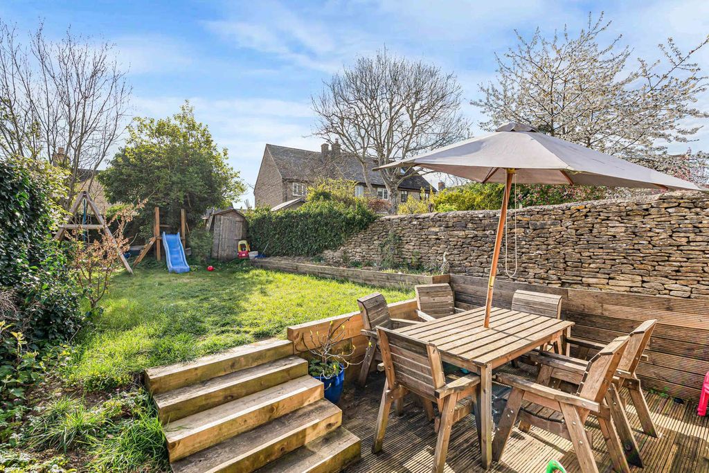 Property photo 2 of 21 Rear Garden