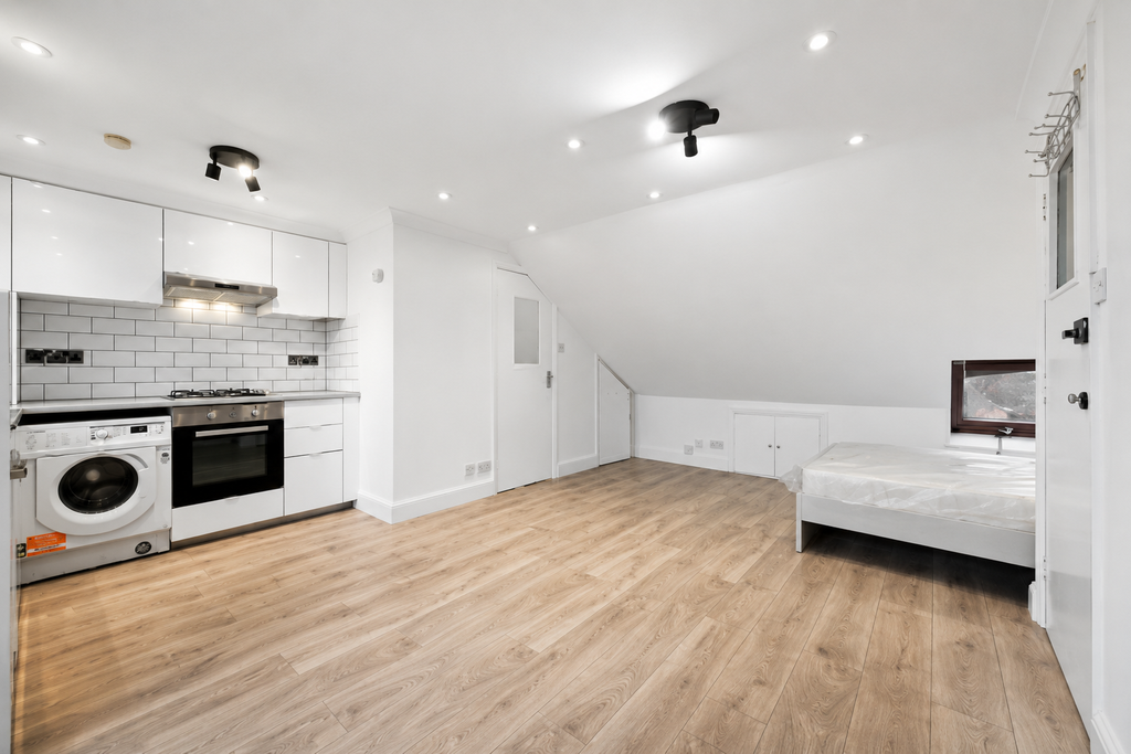 Property photo 3 of 7 S3