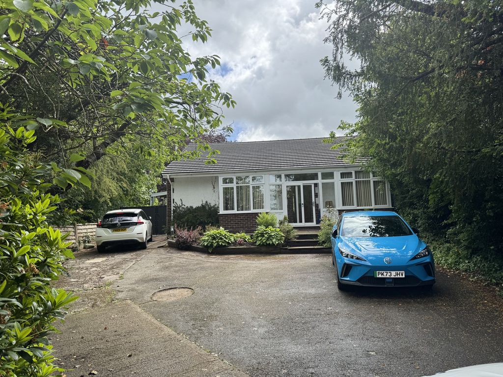 Property photo 1 of 21
