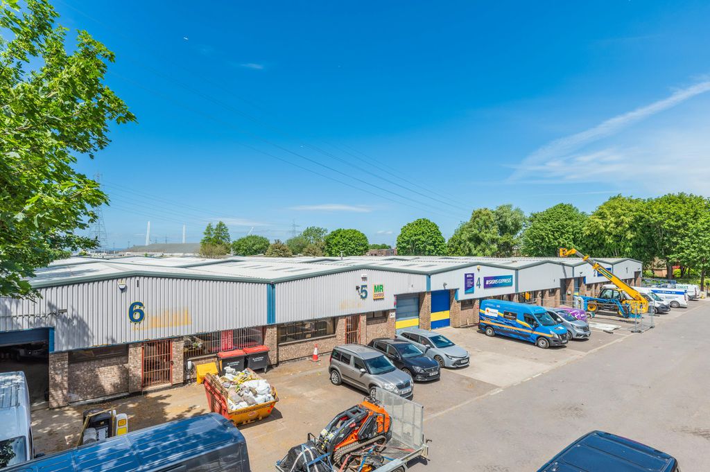 Property photo 2 of 11 Avonbank Ind. Est., Avonmouth-7.Jpg
