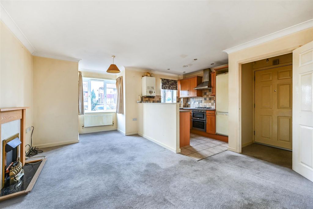 Property photo 3 of 13 Flat 2 - Colbern Court - Tn402Ex - Photos (1).Jpg