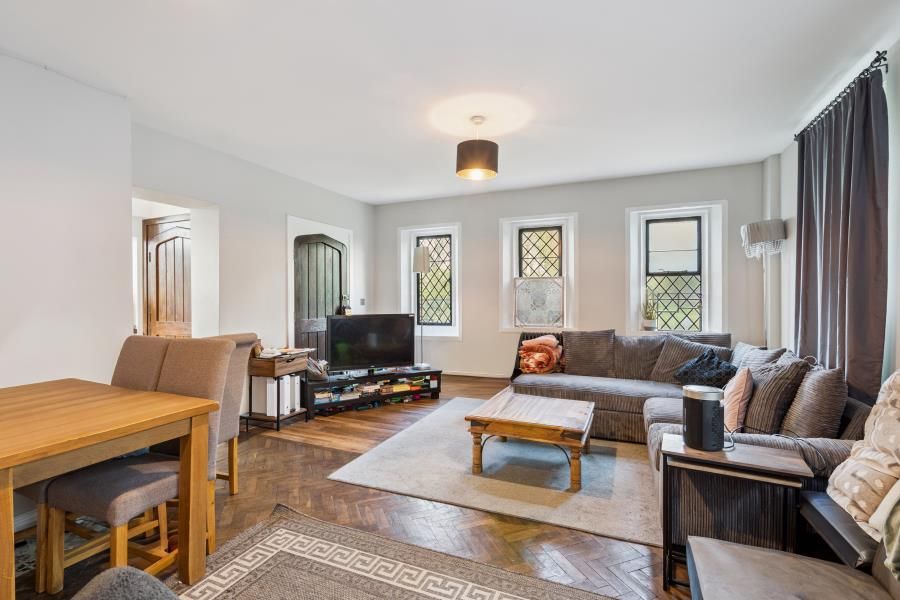 Property photo 2 of 9