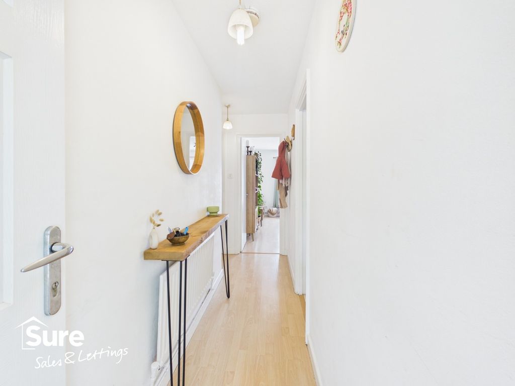Property photo 2 of 21 5184853