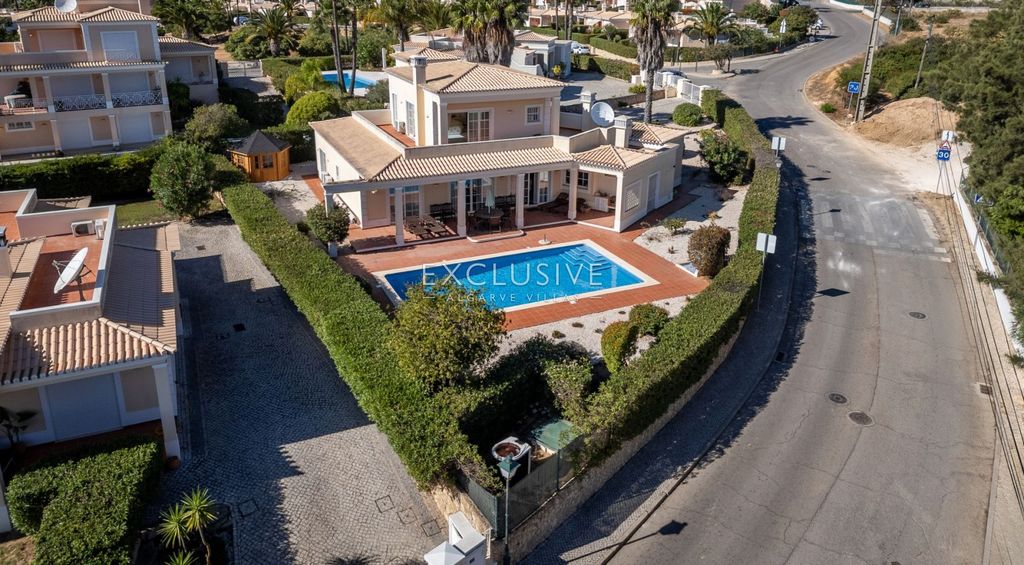 Property photo 3 of 35