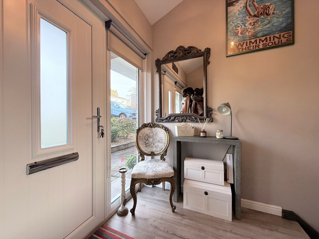 Property photo 2 of 25