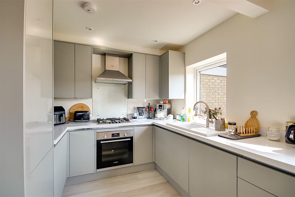 Property photo 3 of 13 Img_6569-Img_6571.Jpg