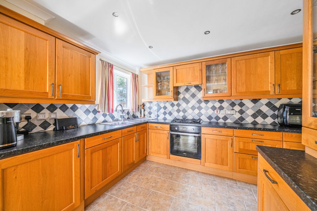 Property photo 2 of 19 1511626-6-1A03426...