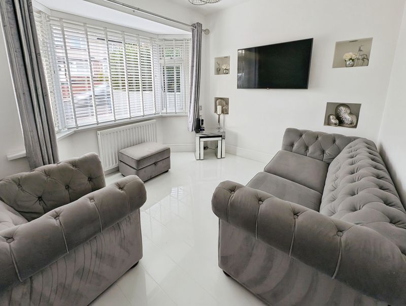 Property photo 3 of 17 Photo 16