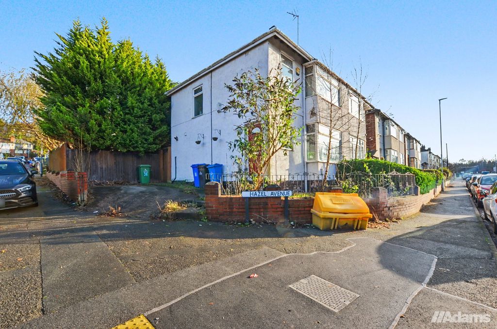 Property photo 1 of 12