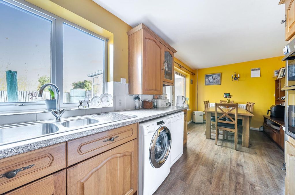 Property photo 3 of 20 1431820-6-69B989F224Fd8.Jpg