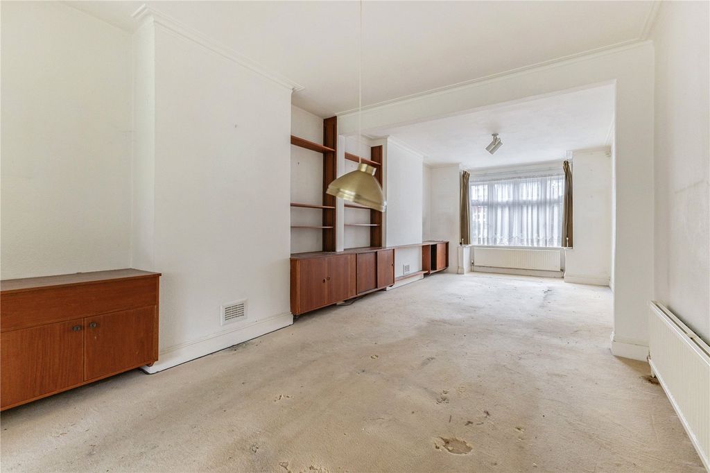 Property photo 2 of 10 Reception