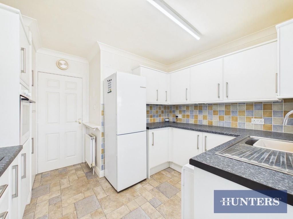 Property photo 3 of 18 Cam03463G0-Pr0150-Still015.Jpg