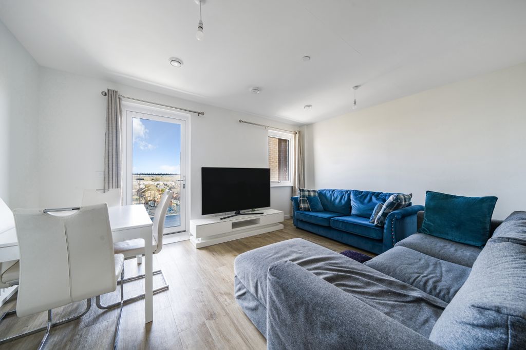 Property photo 1 of 12 Bedroom