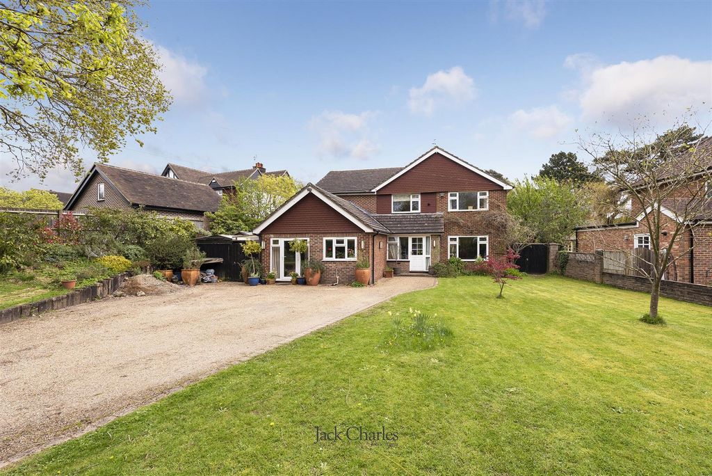 Property photo 1 of 19