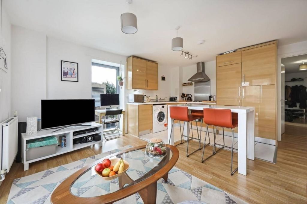 Property photo 1 of 7