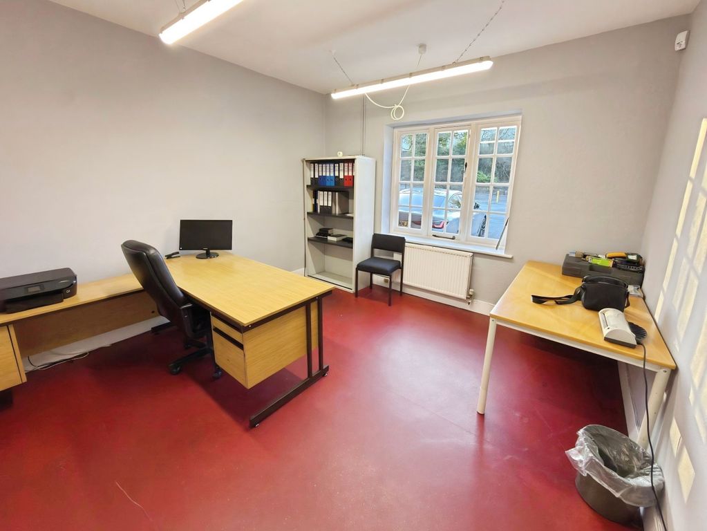 Property photo 2 of 4