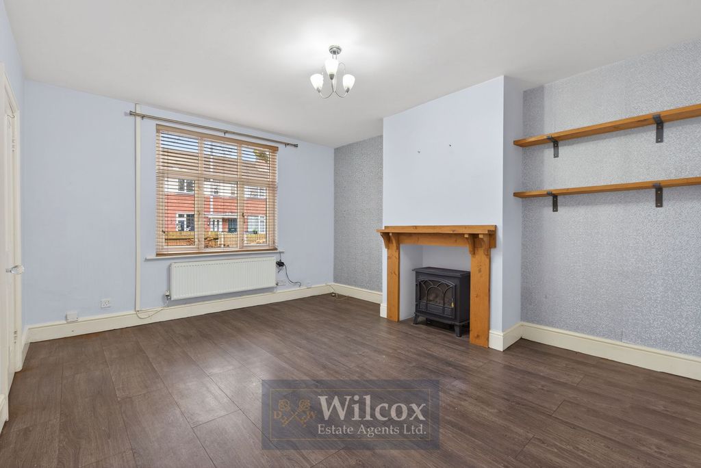 Property photo 2 of 18