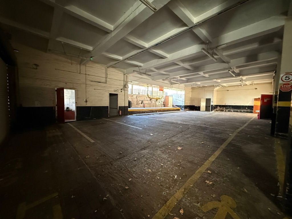 Property photo 2 of 6 Photo 5