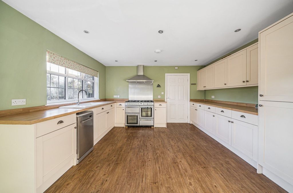 Property photo 3 of 11 Picture No. 04