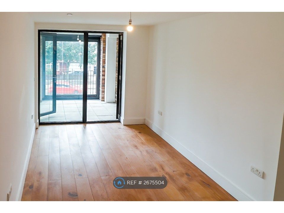 Property photo 2 of 23