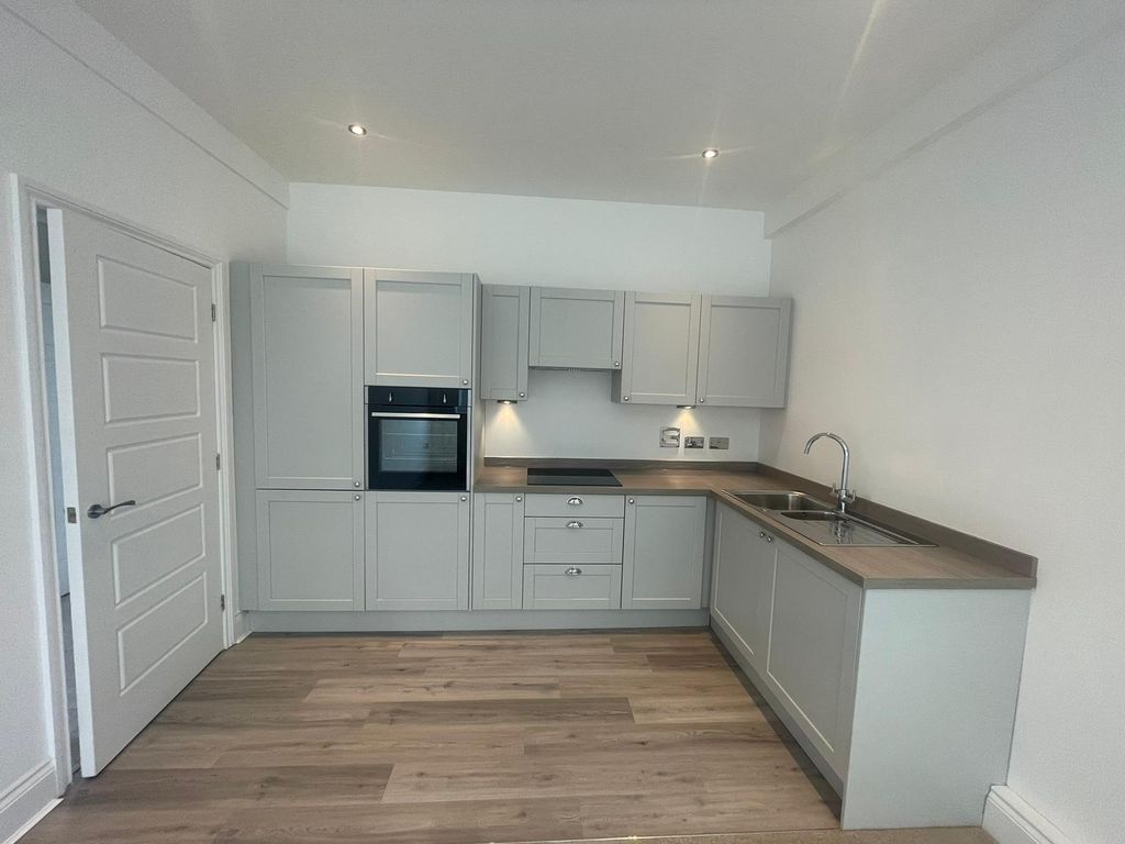 Property photo 2 of 7 Image