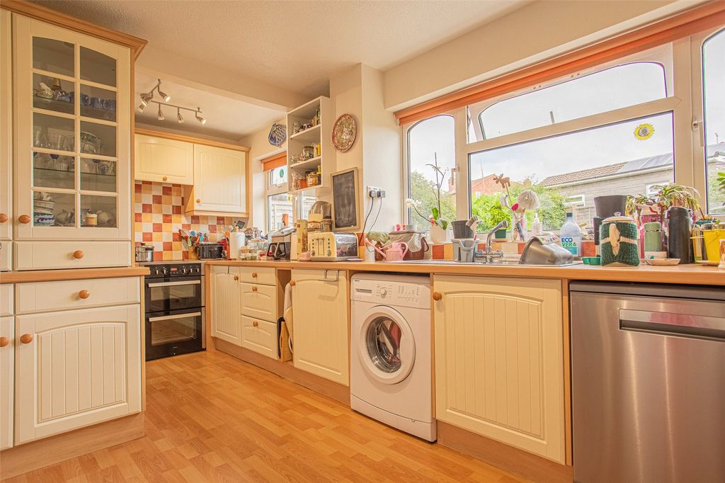 Property photo 2 of 14 Picture No. 02
