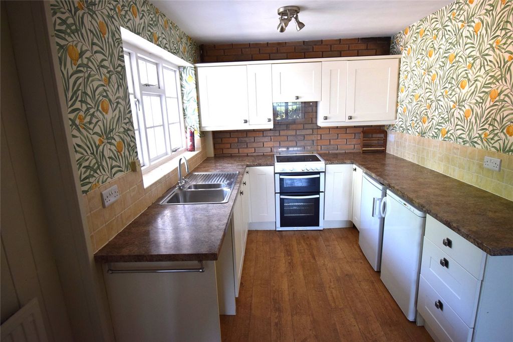 Property photo 3 of 11 Picture No. 17