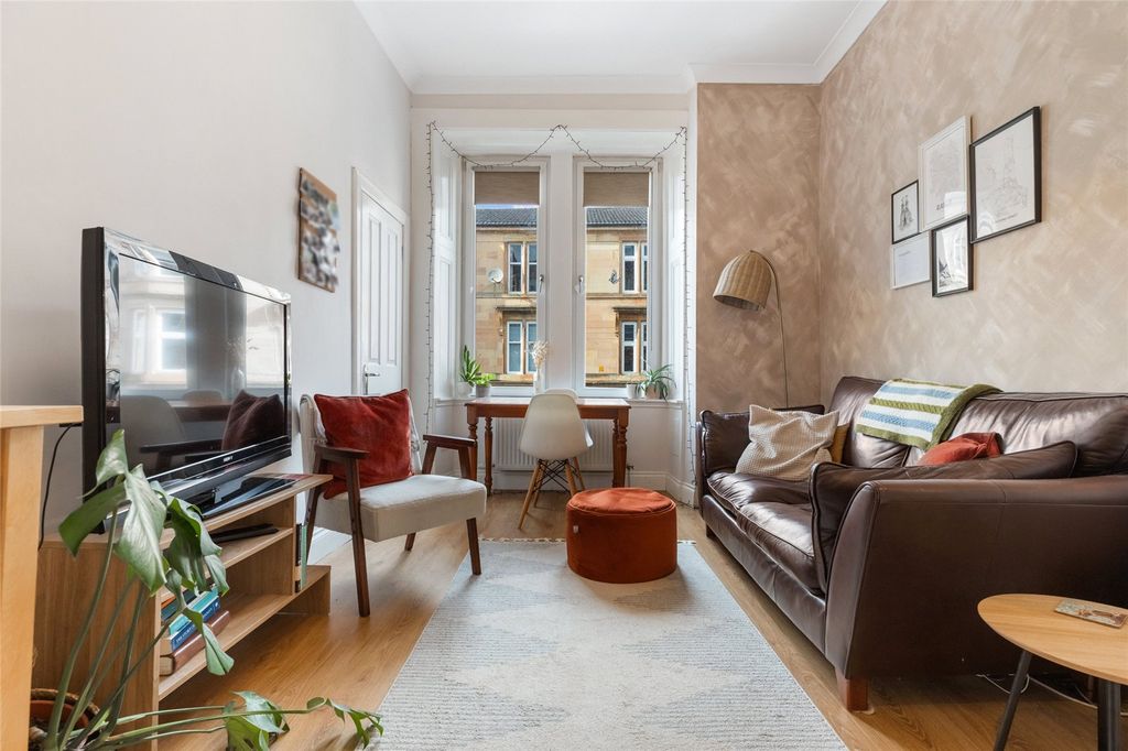 Property photo 3 of 22 Picture No. 06