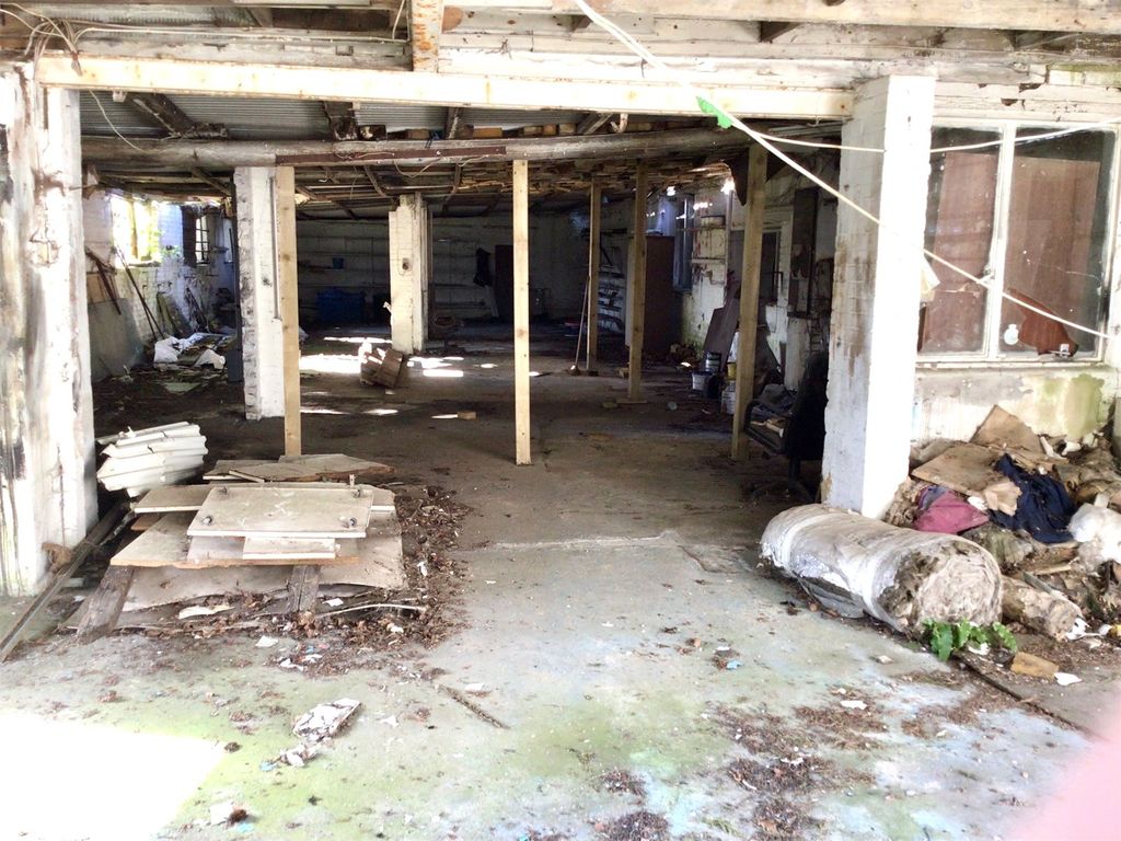 Property photo 2 of 12 Picture No. 14