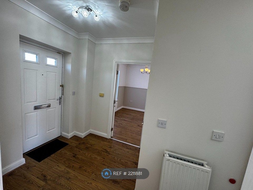 Property photo 2 of 26