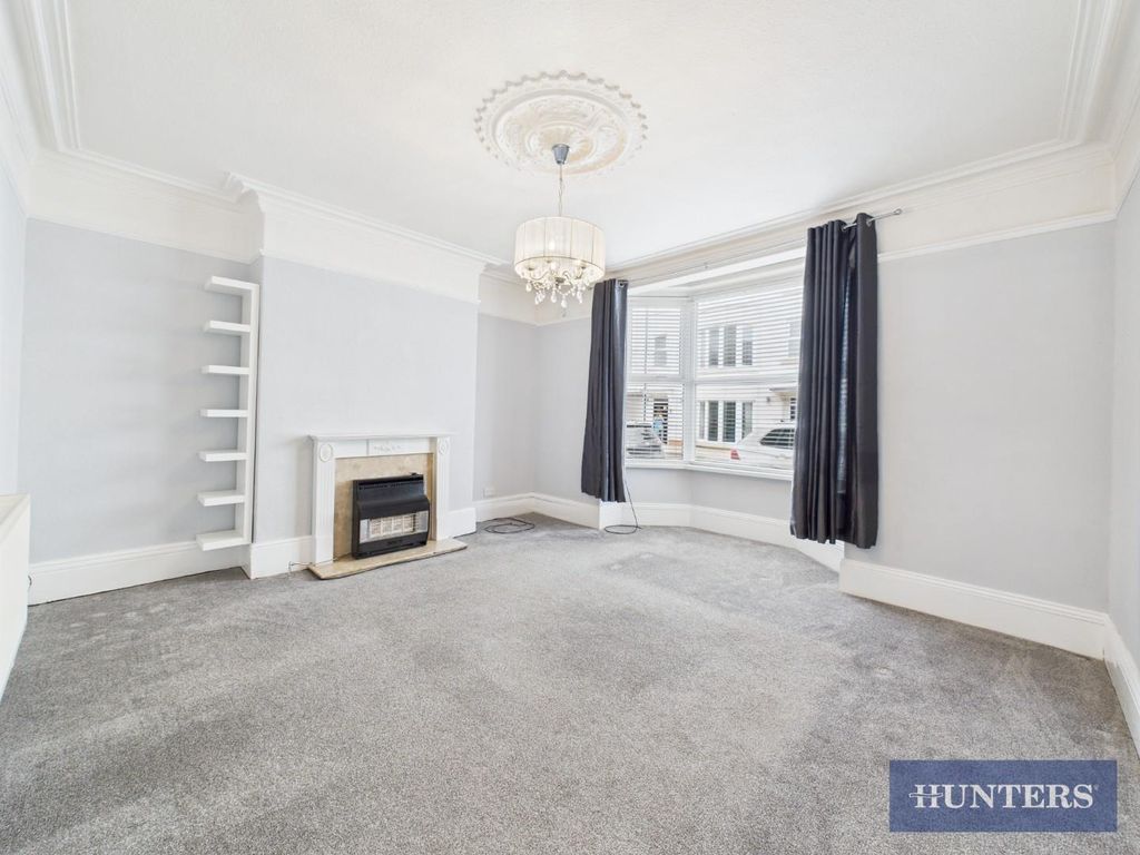 Property photo 3 of 12 Living Room