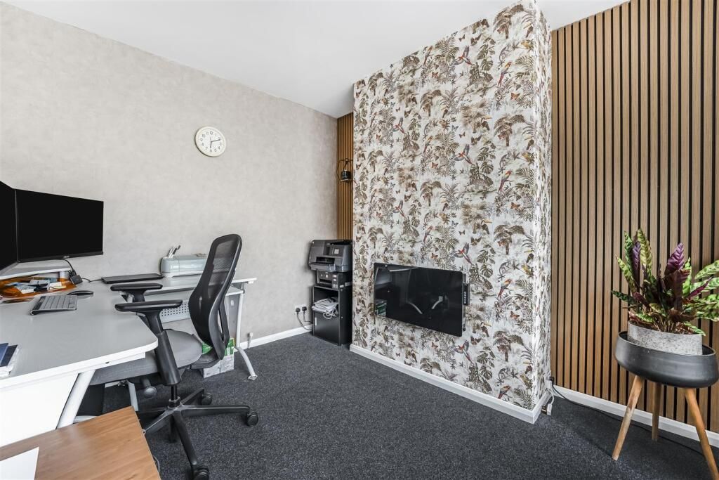 Property photo 3 of 23