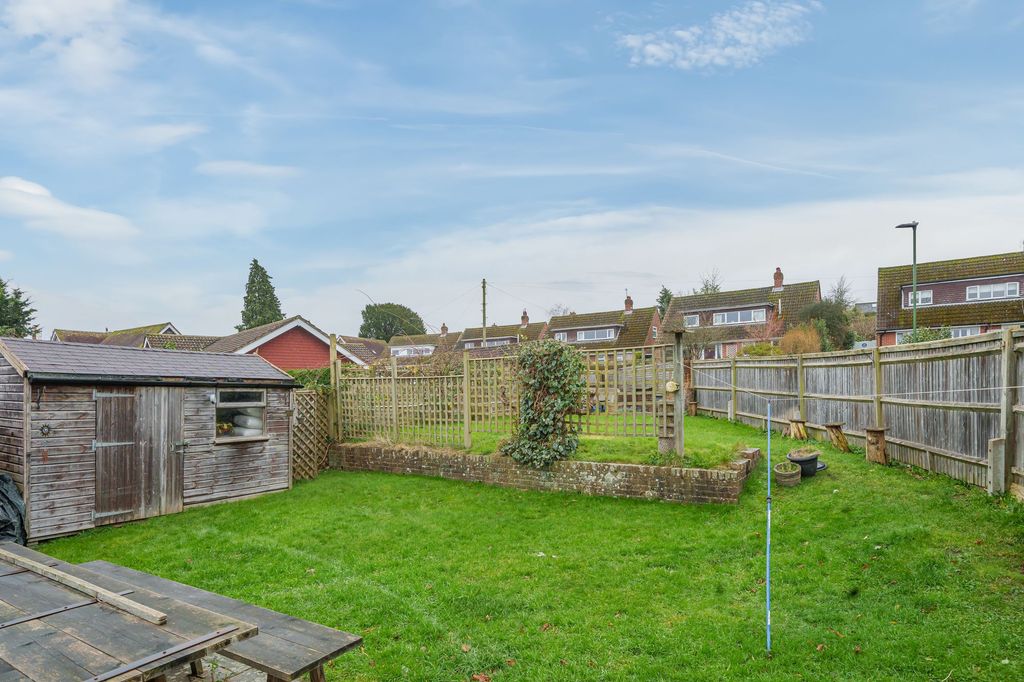 Property photo 3 of 14 Garden