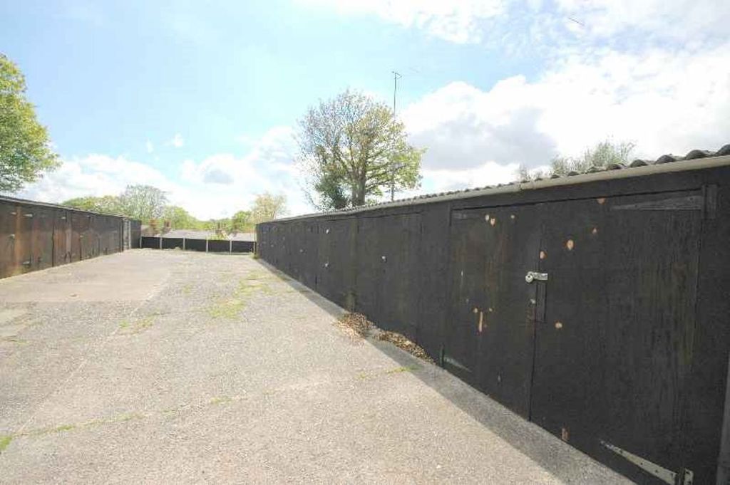 Property photo 1 of 1