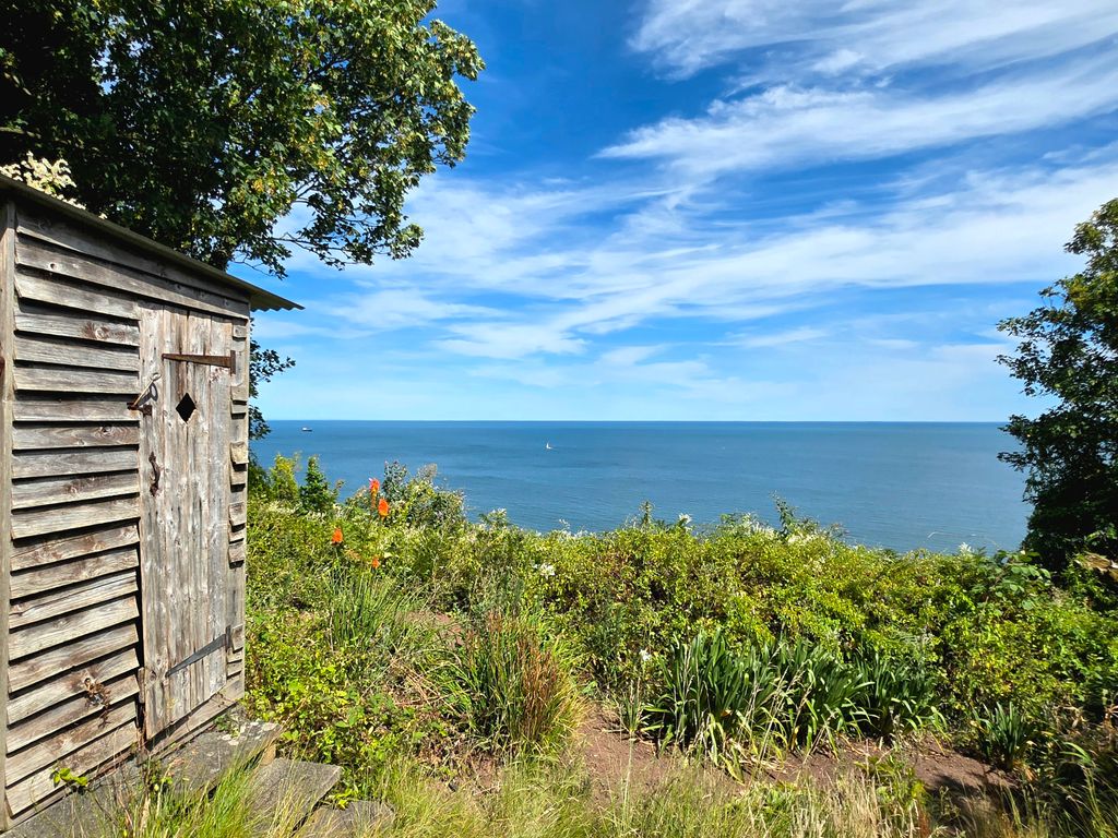 Property photo 1 of 32