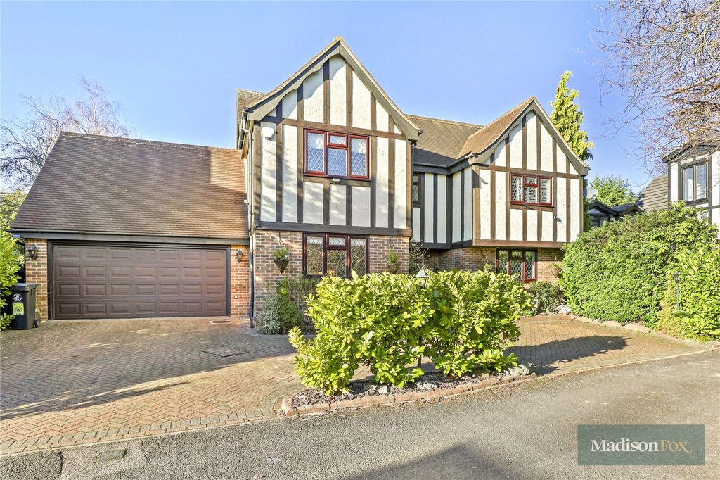 Property photo 1 of 31 Picture No. 03