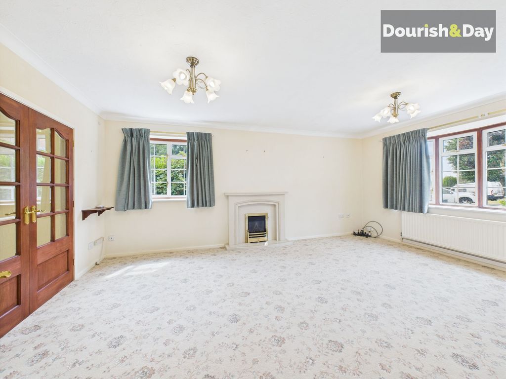 Property photo 2 of 30