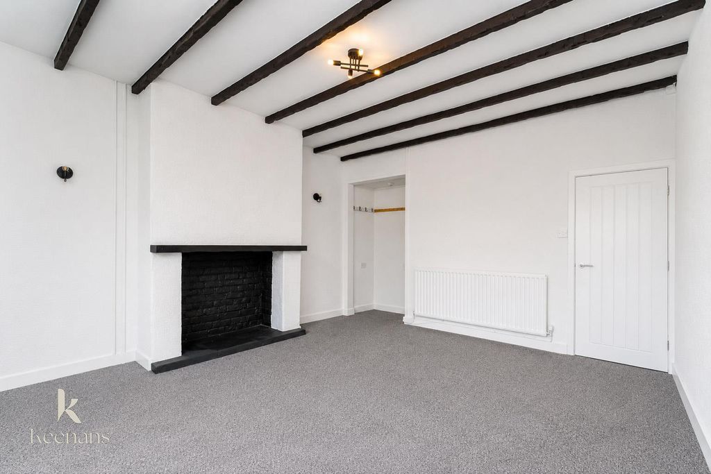 Property photo 2 of 23 61-07.Jpg