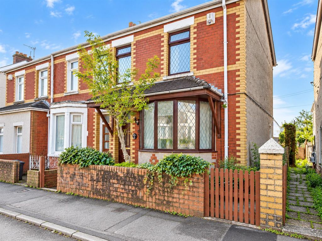 Property photo 1 of 23 020c6c90-0Fc3-4B73-9Cdb-7F97c22De3Ed (1).Png