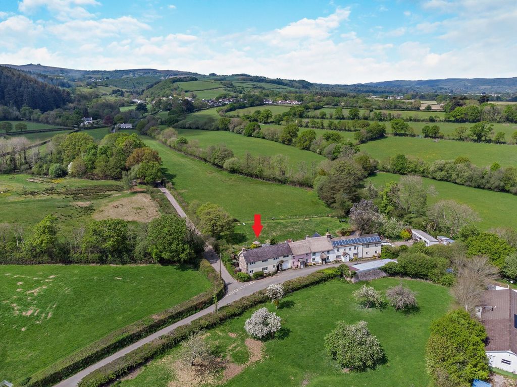 Property photo 2 of 14 Leat Cottage