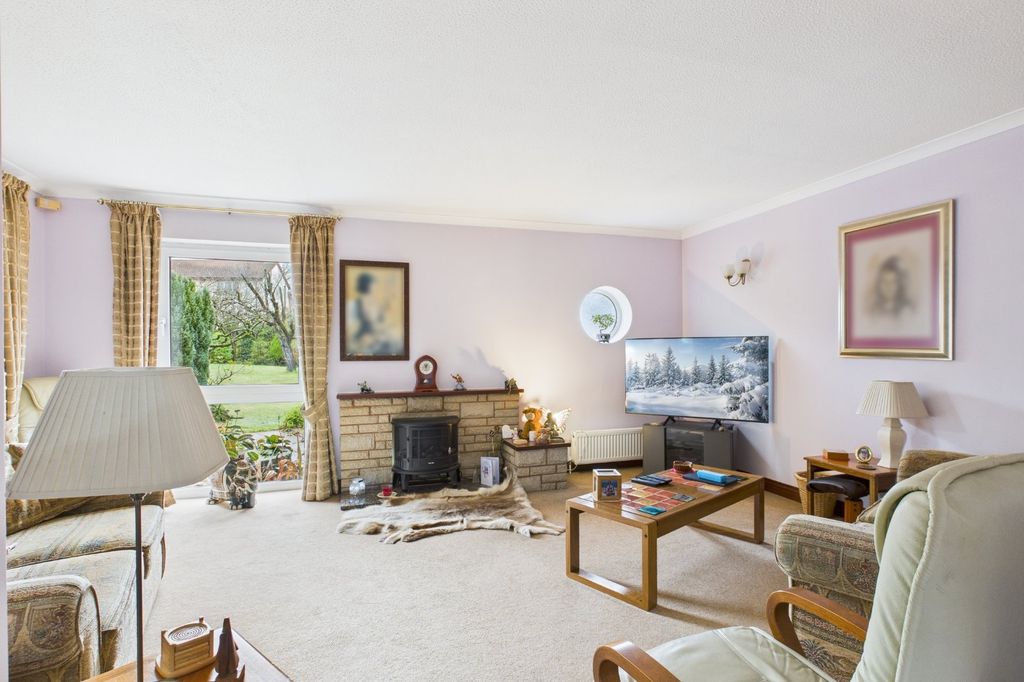 Property photo 2 of 21 Picture No. 02