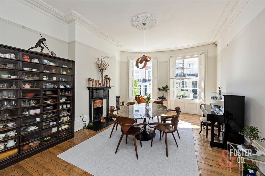 Property photo 3 of 29 Brunswick Road, 52-018.Jpg