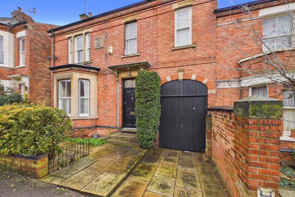 Property photo 1 of 27 Cam04235G0-Pr0140-Still001.Jpg