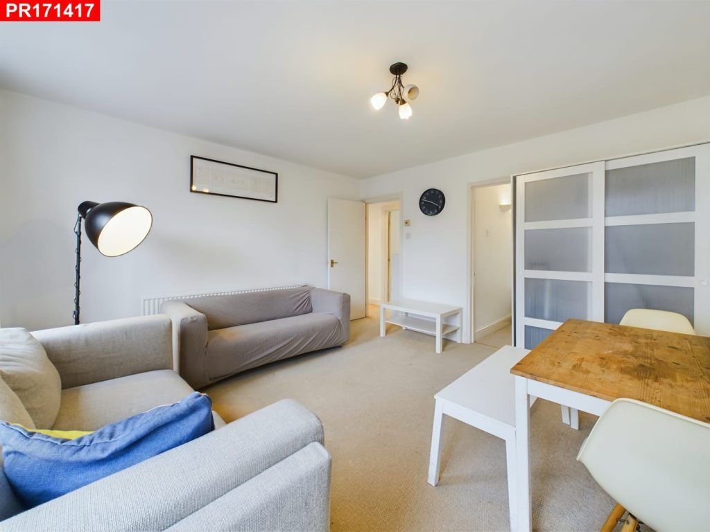 Property photo 2 of 6