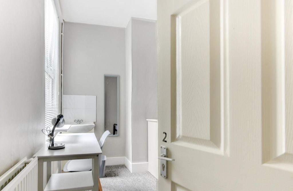 Additional image 21 of 7 bed semi-detached house to rentBernard Road, Brighton BN2