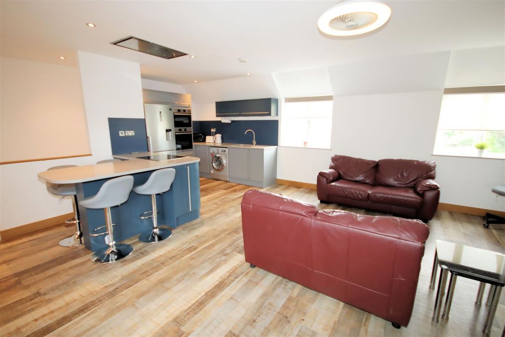 Property photo 2 of 15 Living/Dining/Kitchen Room