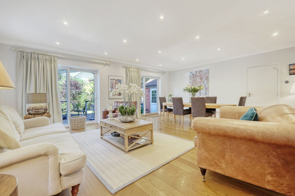 Property photo 3 of 36 Picture No. 66