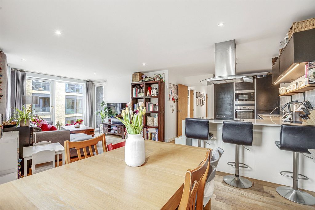 Property photo 3 of 12 Picture No. 24