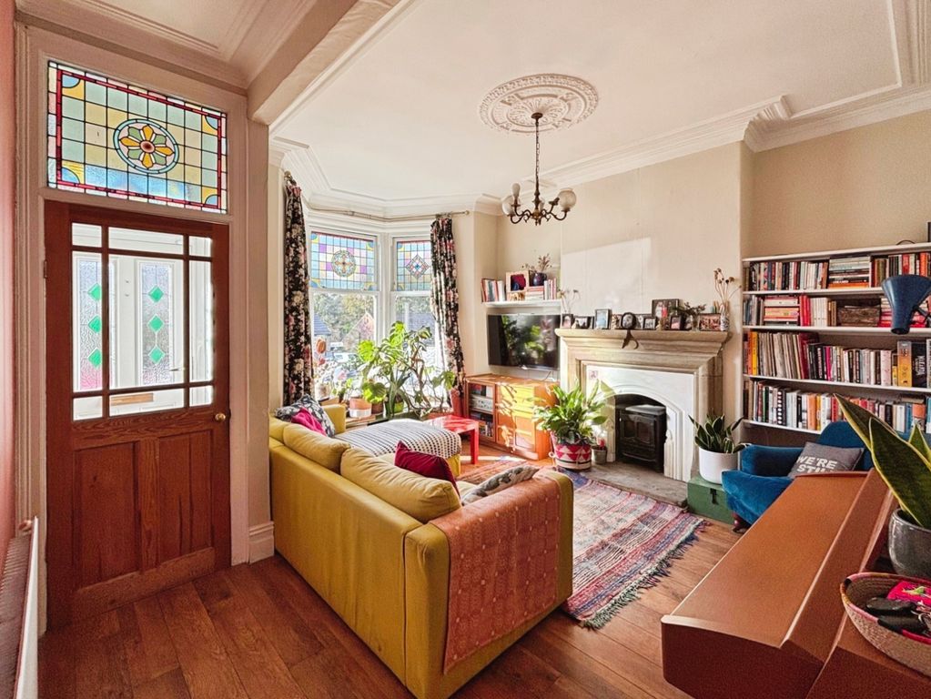 Property photo 2 of 20 Lounge